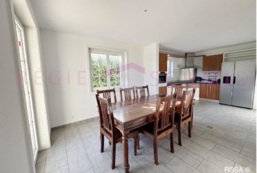3 Bedrooms House, Semi-detached house