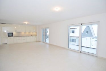 3 Bedrooms Flat