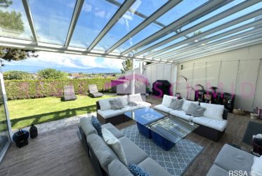 Villa jumelle de 7 pièces avec vue lac et Alpes à Borex