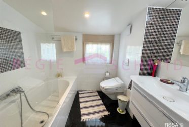 3 Bedrooms House, Semi-detached house