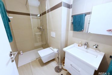 Studio de standing au coeur de Nyon, au calm et a deux pas de la gare.