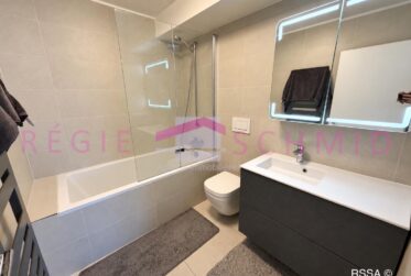 4.5 Rooms Flat, Flat with front and rear views