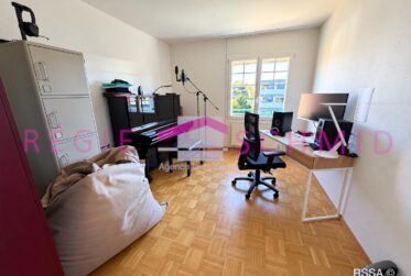 4.5 Rooms Flat, Flat with front and rear views