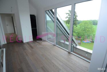 7 Rooms Flat, Duplex