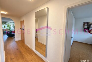 4.5 Rooms Flat, Flat with front and rear views