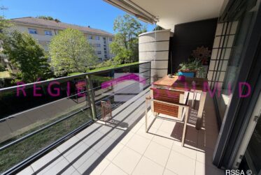 Appartement traversant de 2,5 pièces et 85m² PPE avec 2 balcons