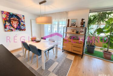 4.5 Rooms Flat, Flat with front and rear views