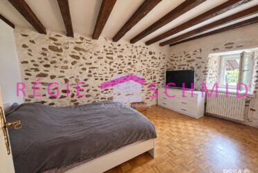 3 Rooms Flat, Flat with front and rear views