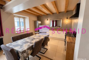3 Rooms Flat, Flat with front and rear views